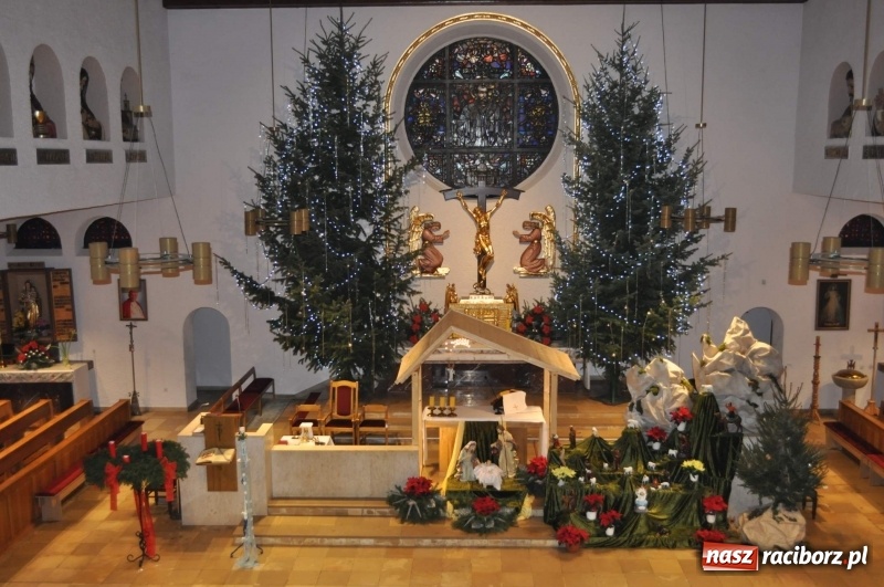 Zdjęcie w galerii na portalu naszraciborz.pl: Do szopy, hej pasterze, do szopy, bo tam cud! Zobaczcie raciborskie stajenki AD 2017 wiadomości z regionu