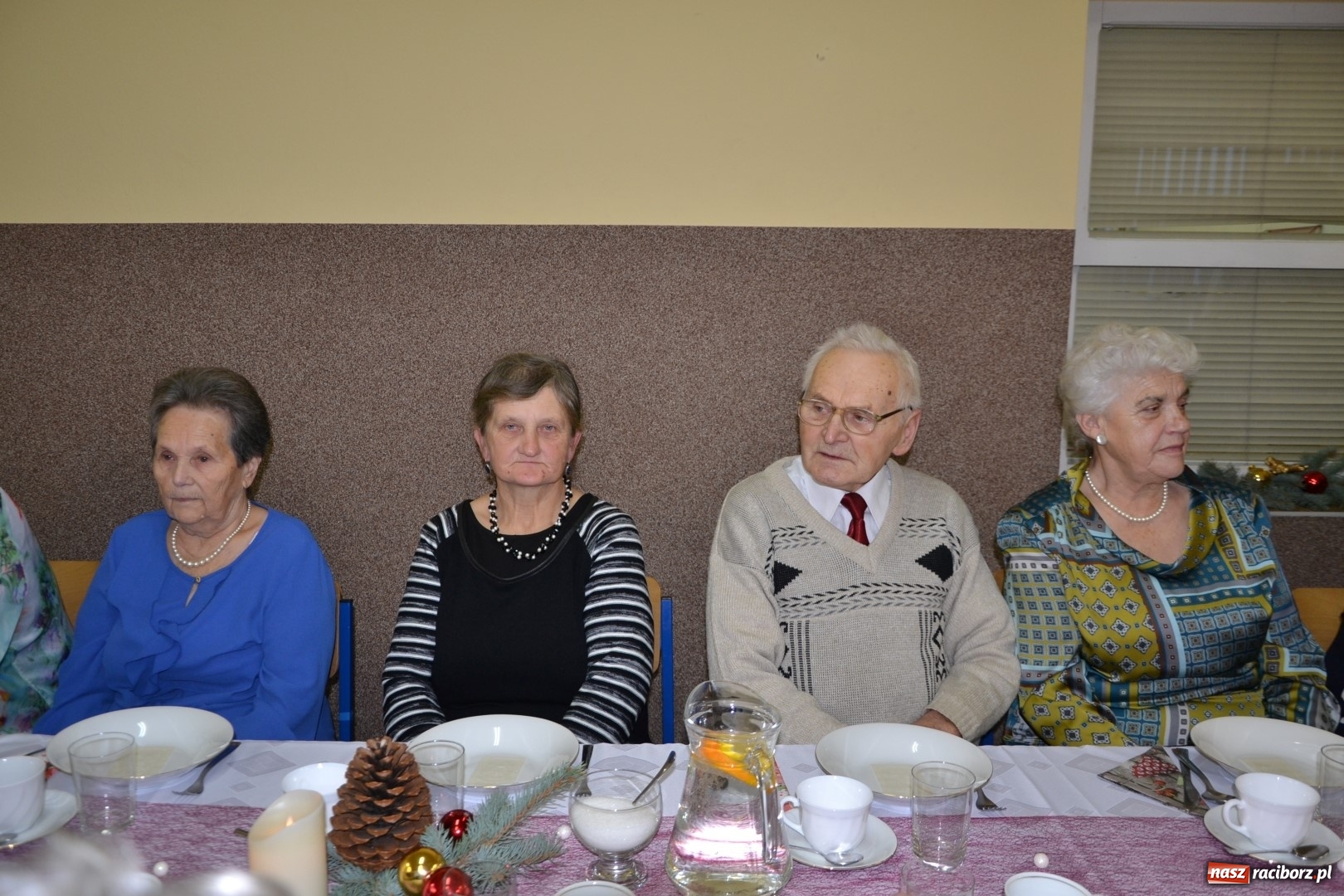 Zdjęcie w galerii na portalu naszraciborz.pl: Przy wigilijnym stole w gminie Krzyżanowice wiadomości z regionu