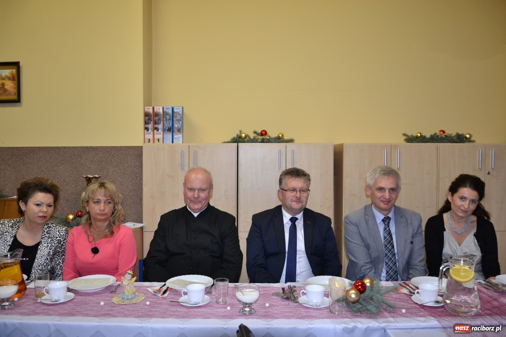 Zdjęcie w galerii na portalu naszraciborz.pl: Przy wigilijnym stole w gminie Krzyżanowice wiadomości z regionu