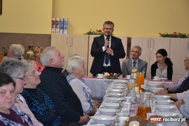 Zdjęcie w galerii na portalu naszraciborz.pl: Przy wigilijnym stole w gminie Krzyżanowice wiadomości z regionu