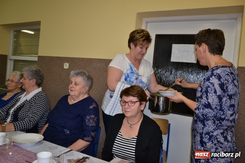 Zdjęcie w galerii na portalu naszraciborz.pl: Przy wigilijnym stole w gminie Krzyżanowice wiadomości z regionu