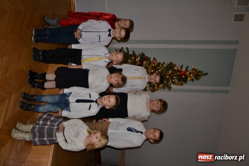 Zdjęcie w galerii na portalu naszraciborz.pl: Przy wigilijnym stole w gminie Krzyżanowice wiadomości z regionu