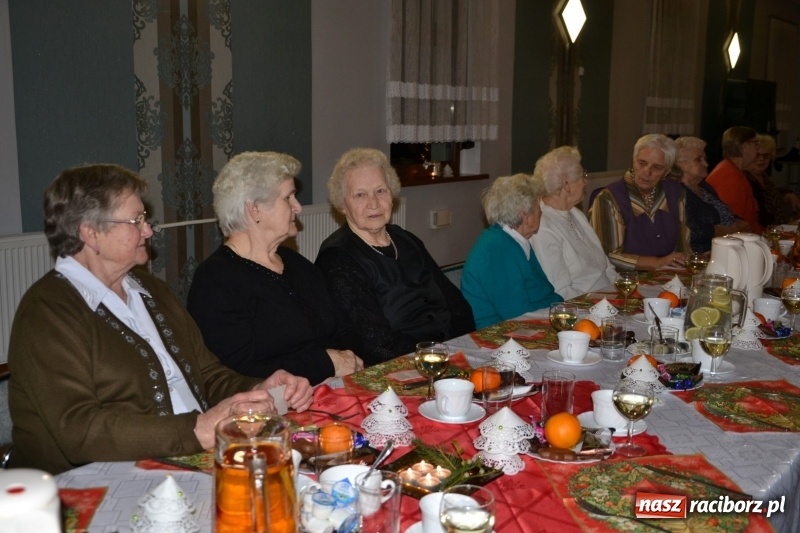 Zdjęcie w galerii na portalu naszraciborz.pl: Przy wigilijnym stole w gminie Krzyżanowice wiadomości z regionu