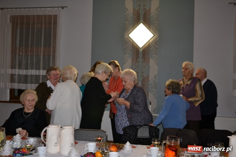 Zdjęcie w galerii na portalu naszraciborz.pl: Przy wigilijnym stole w gminie Krzyżanowice wiadomości z regionu