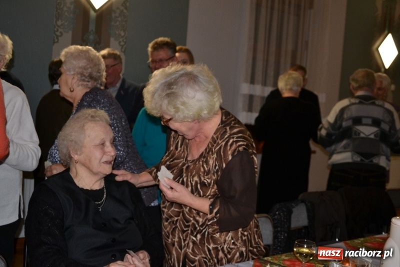 Zdjęcie w galerii na portalu naszraciborz.pl: Przy wigilijnym stole w gminie Krzyżanowice wiadomości z regionu