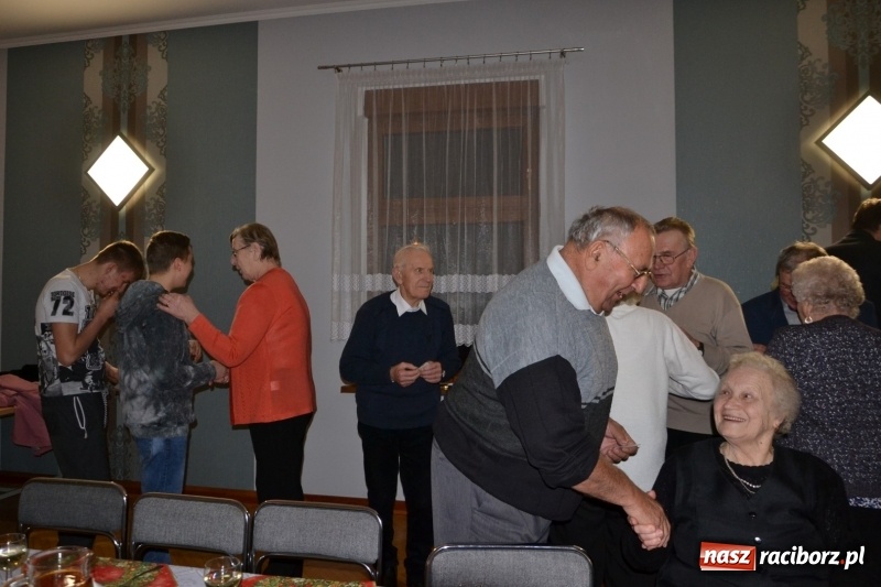 Zdjęcie w galerii na portalu naszraciborz.pl: Przy wigilijnym stole w gminie Krzyżanowice wiadomości z regionu