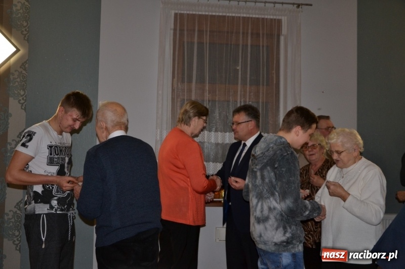 Zdjęcie w galerii na portalu naszraciborz.pl: Przy wigilijnym stole w gminie Krzyżanowice wiadomości z regionu