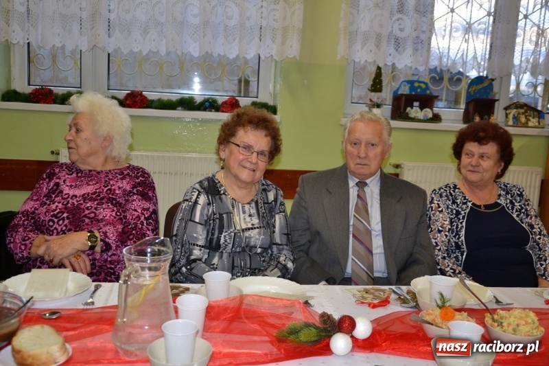 Zdjęcie w galerii na portalu naszraciborz.pl: Przy wigilijnym stole w gminie Krzyżanowice wiadomości z regionu