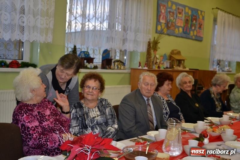 Zdjęcie w galerii na portalu naszraciborz.pl: Przy wigilijnym stole w gminie Krzyżanowice wiadomości z regionu