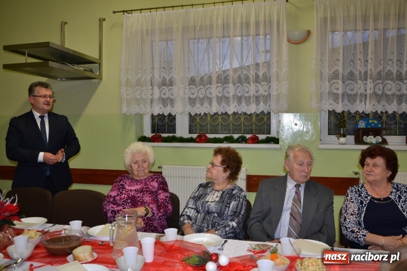 Zdjęcie w galerii na portalu naszraciborz.pl: Przy wigilijnym stole w gminie Krzyżanowice wiadomości z regionu