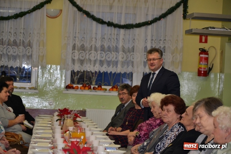 Zdjęcie w galerii na portalu naszraciborz.pl: Przy wigilijnym stole w gminie Krzyżanowice wiadomości z regionu