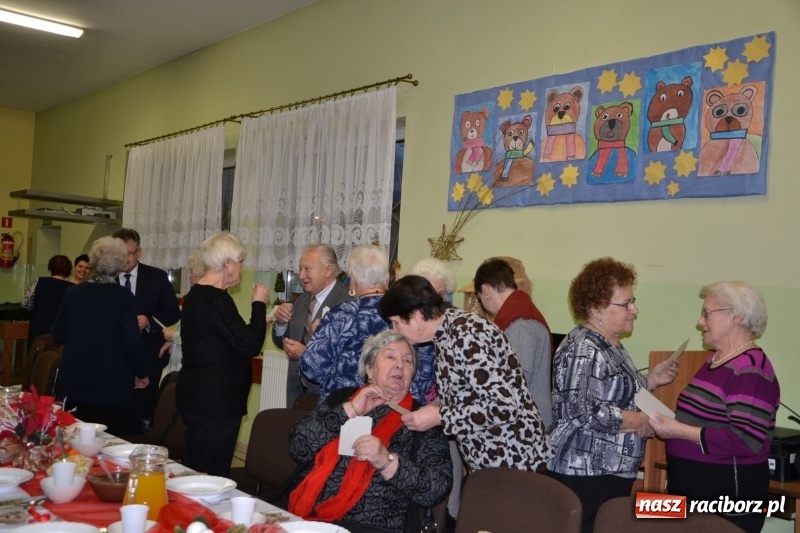 Zdjęcie w galerii na portalu naszraciborz.pl: Przy wigilijnym stole w gminie Krzyżanowice wiadomości z regionu