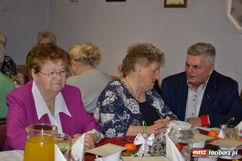 Zdjęcie w galerii na portalu naszraciborz.pl: Przy wigilijnym stole w gminie Krzyżanowice wiadomości z regionu