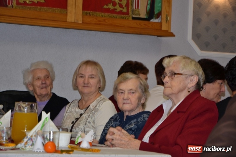Zdjęcie w galerii na portalu naszraciborz.pl: Przy wigilijnym stole w gminie Krzyżanowice wiadomości z regionu