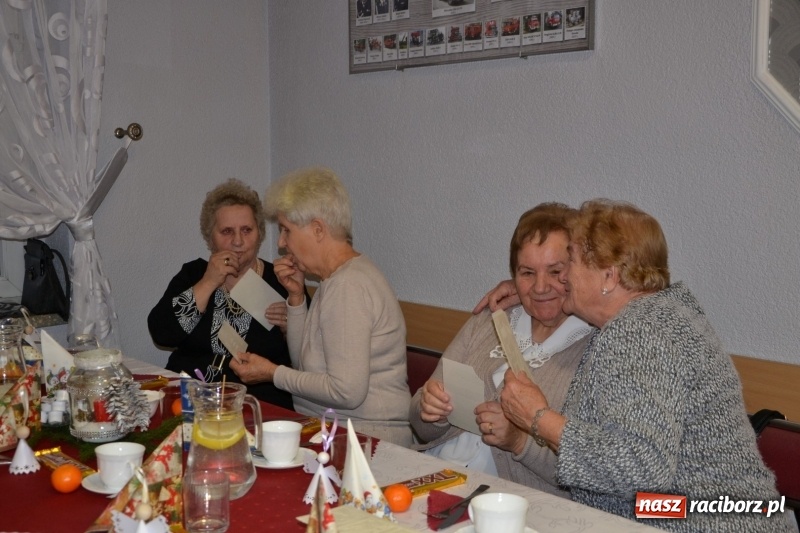 Zdjęcie w galerii na portalu naszraciborz.pl: Przy wigilijnym stole w gminie Krzyżanowice wiadomości z regionu