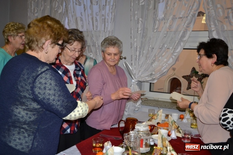 Zdjęcie w galerii na portalu naszraciborz.pl: Przy wigilijnym stole w gminie Krzyżanowice wiadomości z regionu