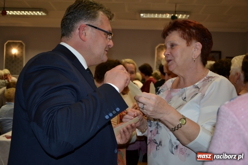 Zdjęcie w galerii na portalu naszraciborz.pl: Przy wigilijnym stole w gminie Krzyżanowice wiadomości z regionu