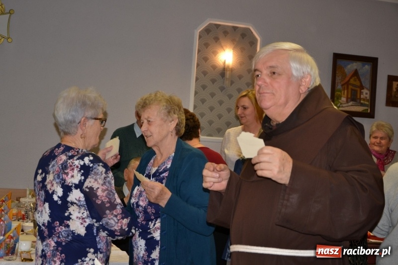 Zdjęcie w galerii na portalu naszraciborz.pl: Przy wigilijnym stole w gminie Krzyżanowice wiadomości z regionu