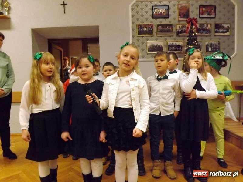 Zdjęcie w galerii na portalu naszraciborz.pl: Przy wigilijnym stole w gminie Krzyżanowice wiadomości z regionu