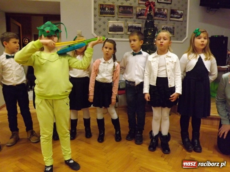 Zdjęcie w galerii na portalu naszraciborz.pl: Przy wigilijnym stole w gminie Krzyżanowice wiadomości z regionu