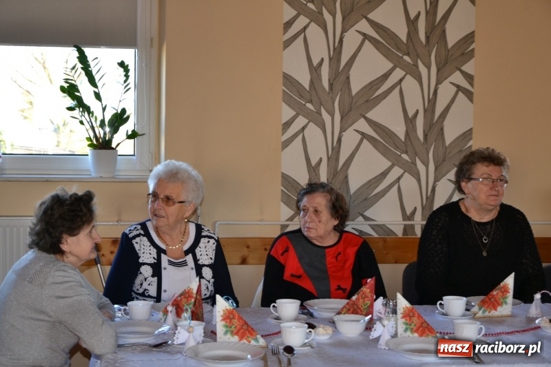 Zdjęcie w galerii na portalu naszraciborz.pl: Przy wigilijnym stole w gminie Krzyżanowice wiadomości z regionu