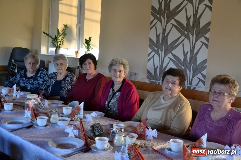Zdjęcie w galerii na portalu naszraciborz.pl: Przy wigilijnym stole w gminie Krzyżanowice wiadomości z regionu