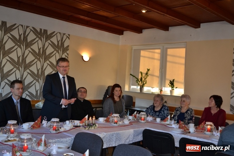 Zdjęcie w galerii na portalu naszraciborz.pl: Przy wigilijnym stole w gminie Krzyżanowice wiadomości z regionu