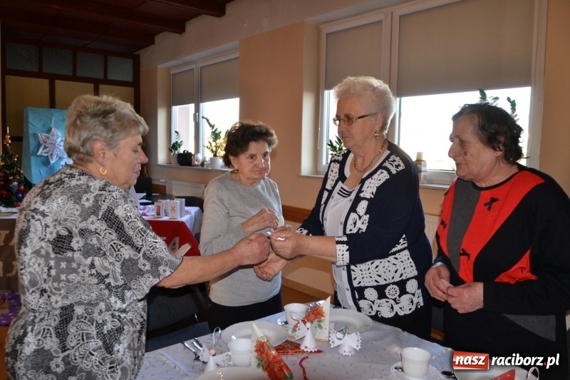 Zdjęcie w galerii na portalu naszraciborz.pl: Przy wigilijnym stole w gminie Krzyżanowice wiadomości z regionu