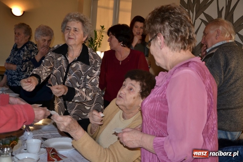 Zdjęcie w galerii na portalu naszraciborz.pl: Przy wigilijnym stole w gminie Krzyżanowice wiadomości z regionu