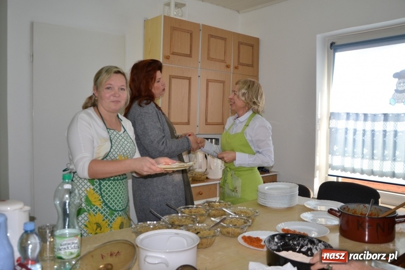 Zdjęcie w galerii na portalu naszraciborz.pl: Przy wigilijnym stole w gminie Krzyżanowice wiadomości z regionu