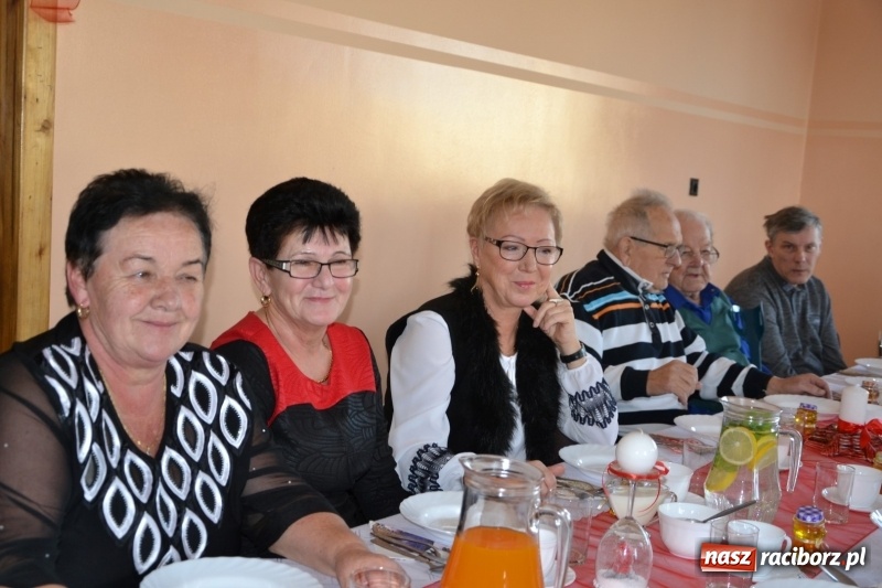 Zdjęcie w galerii na portalu naszraciborz.pl: Przy wigilijnym stole w gminie Krzyżanowice wiadomości z regionu