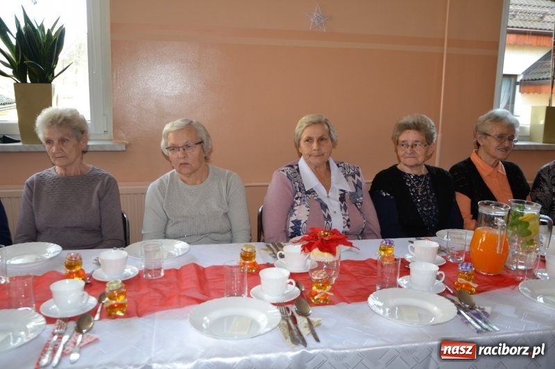 Zdjęcie w galerii na portalu naszraciborz.pl: Przy wigilijnym stole w gminie Krzyżanowice wiadomości z regionu