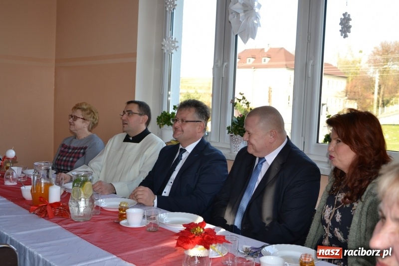 Zdjęcie w galerii na portalu naszraciborz.pl: Przy wigilijnym stole w gminie Krzyżanowice wiadomości z regionu