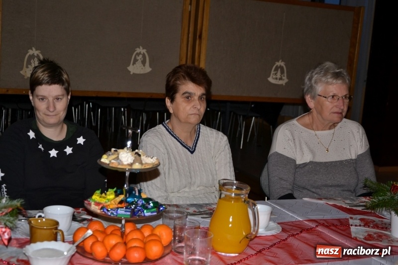 Zdjęcie w galerii na portalu naszraciborz.pl: Przy wigilijnym stole w gminie Krzyżanowice wiadomości z regionu