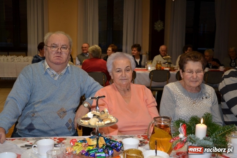 Zdjęcie w galerii na portalu naszraciborz.pl: Przy wigilijnym stole w gminie Krzyżanowice wiadomości z regionu