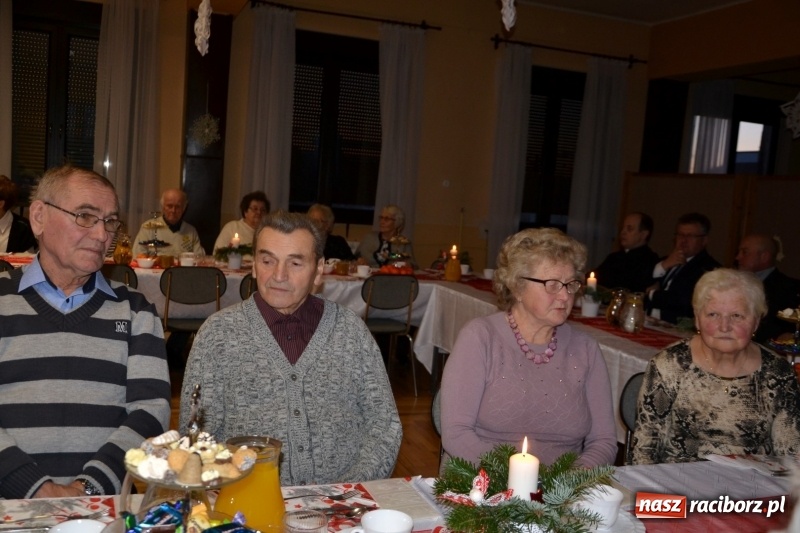 Zdjęcie w galerii na portalu naszraciborz.pl: Przy wigilijnym stole w gminie Krzyżanowice wiadomości z regionu