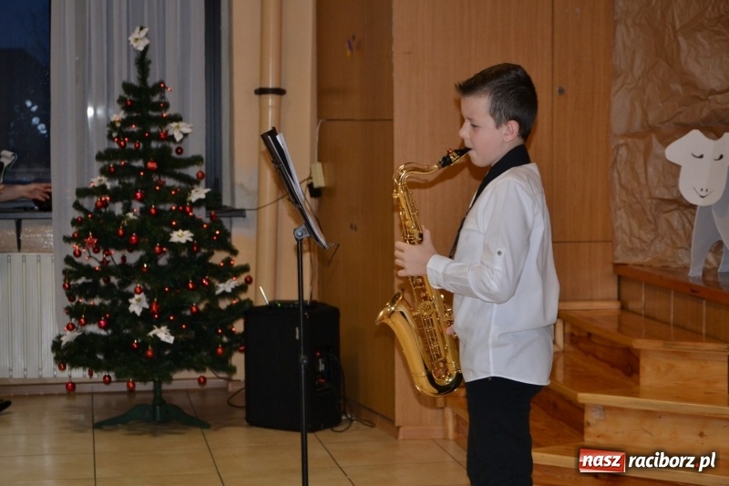 Zdjęcie w galerii na portalu naszraciborz.pl: Przy wigilijnym stole w gminie Krzyżanowice wiadomości z regionu
