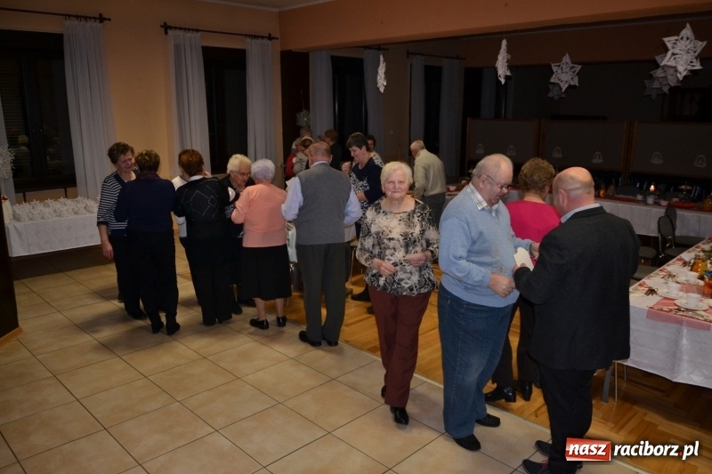 Zdjęcie w galerii na portalu naszraciborz.pl: Przy wigilijnym stole w gminie Krzyżanowice wiadomości z regionu
