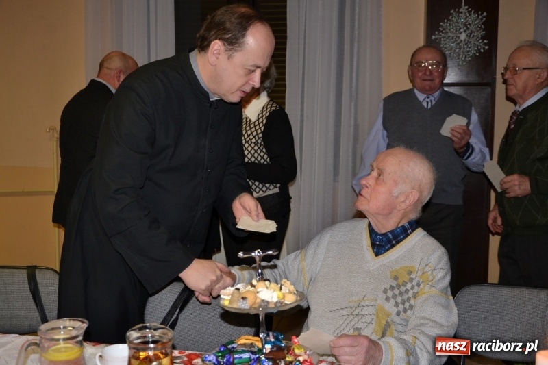 Zdjęcie w galerii na portalu naszraciborz.pl: Przy wigilijnym stole w gminie Krzyżanowice wiadomości z regionu