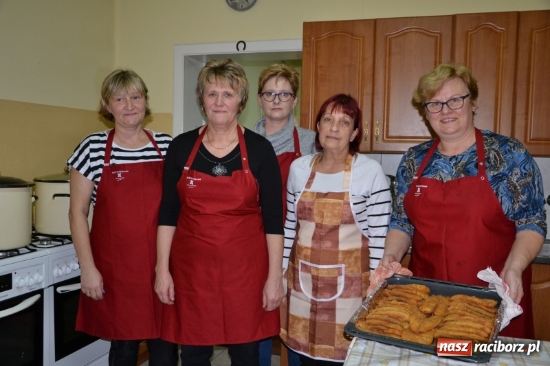 Zdjęcie w galerii na portalu naszraciborz.pl: Przy wigilijnym stole w gminie Krzyżanowice wiadomości z regionu