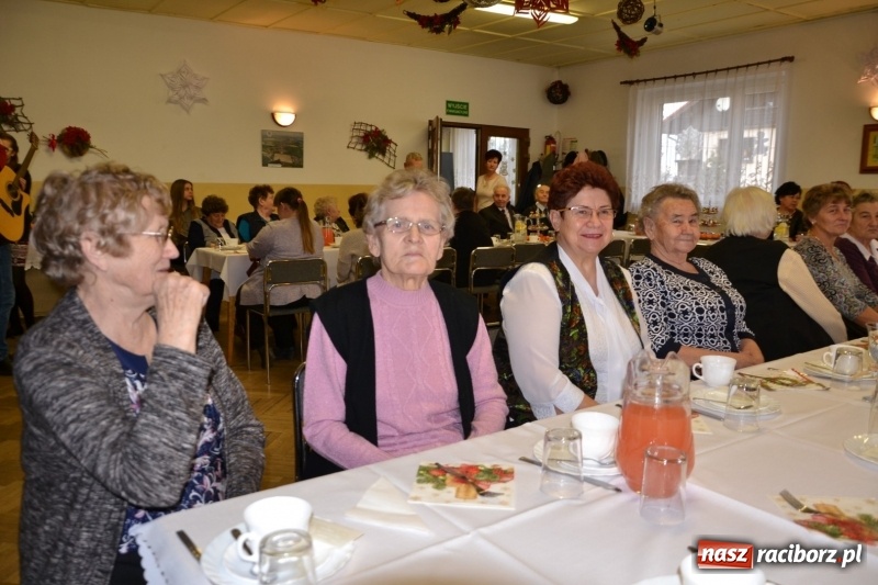 Zdjęcie w galerii na portalu naszraciborz.pl: Przy wigilijnym stole w gminie Krzyżanowice wiadomości z regionu