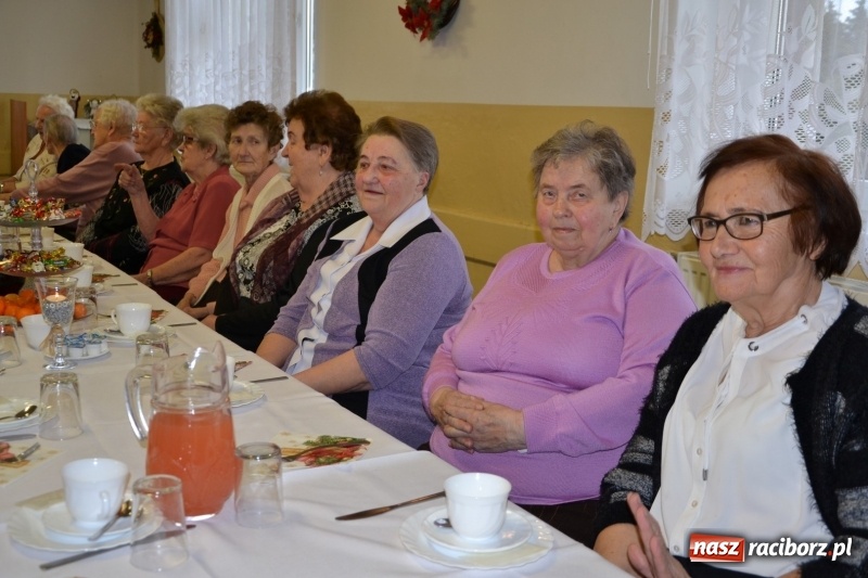 Zdjęcie w galerii na portalu naszraciborz.pl: Przy wigilijnym stole w gminie Krzyżanowice wiadomości z regionu