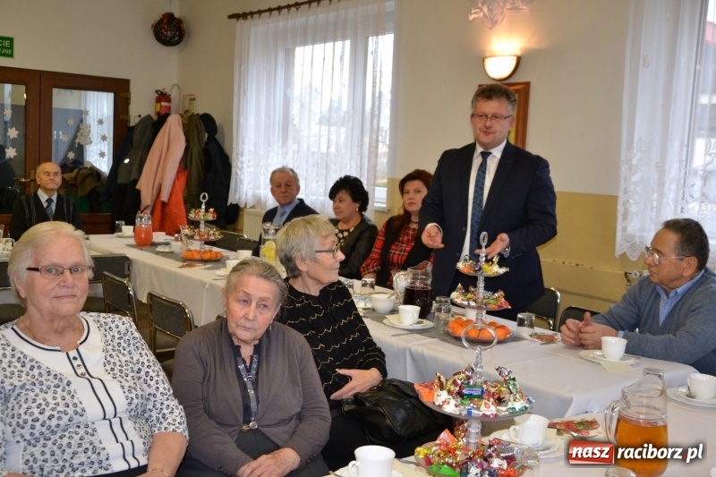 Zdjęcie w galerii na portalu naszraciborz.pl: Przy wigilijnym stole w gminie Krzyżanowice wiadomości z regionu