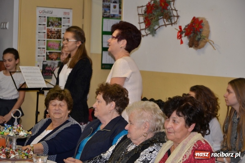 Zdjęcie w galerii na portalu naszraciborz.pl: Przy wigilijnym stole w gminie Krzyżanowice wiadomości z regionu