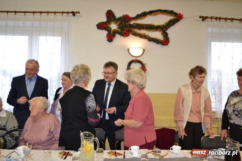 Zdjęcie w galerii na portalu naszraciborz.pl: Przy wigilijnym stole w gminie Krzyżanowice wiadomości z regionu