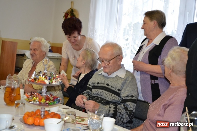 Zdjęcie w galerii na portalu naszraciborz.pl: Przy wigilijnym stole w gminie Krzyżanowice wiadomości z regionu