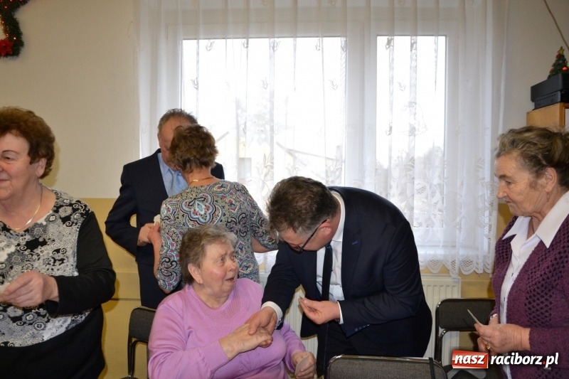 Zdjęcie w galerii na portalu naszraciborz.pl: Przy wigilijnym stole w gminie Krzyżanowice wiadomości z regionu