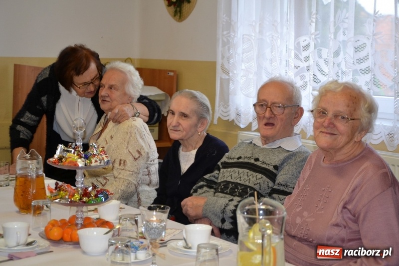 Zdjęcie w galerii na portalu naszraciborz.pl: Przy wigilijnym stole w gminie Krzyżanowice wiadomości z regionu