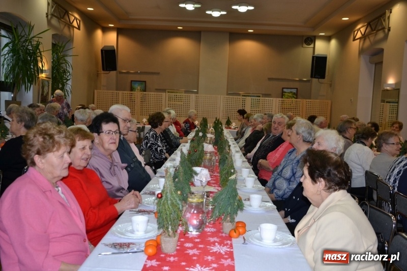 Zdjęcie w galerii na portalu naszraciborz.pl: Przy wigilijnym stole w gminie Krzyżanowice wiadomości z regionu