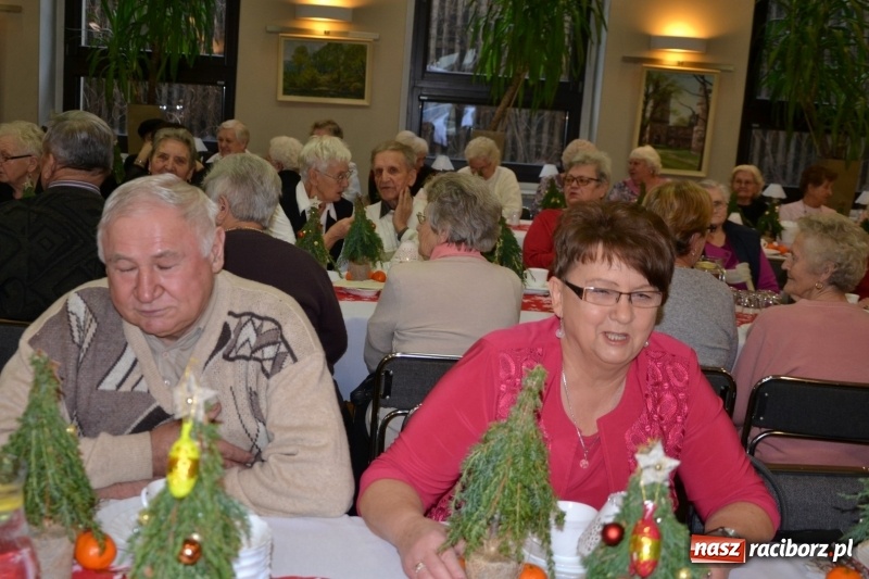 Zdjęcie w galerii na portalu naszraciborz.pl: Przy wigilijnym stole w gminie Krzyżanowice wiadomości z regionu